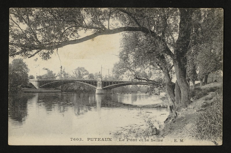 Carte postale ancienne Le Pont et la Seine à Puteaux