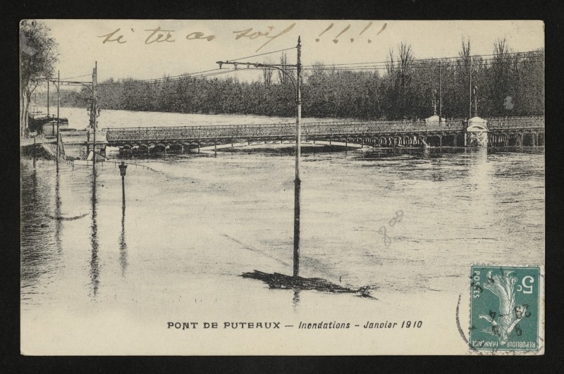 Carte postale ancienne Pont de Puteaux - inondations - janvier 1910 à Puteaux