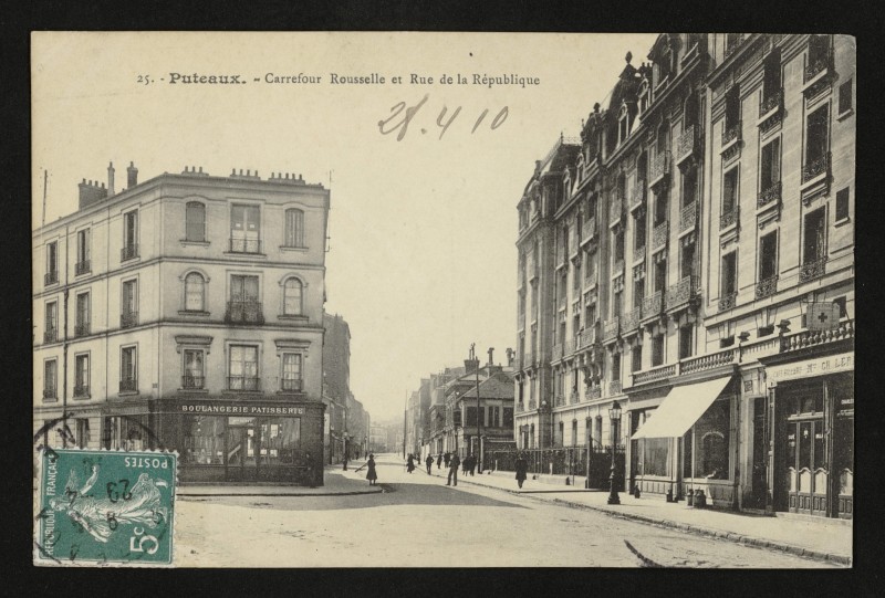 Carte postale ancienne Carrefour Rousselle et Rue de la République à Puteaux