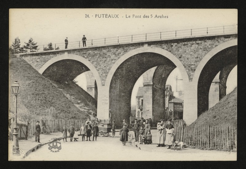 Carte postale ancienne Le Pont des 5 Arches à Puteaux