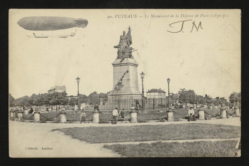 Carte postale ancienne Monument de la Défense de Paris (1870-1871) à Courbevoie