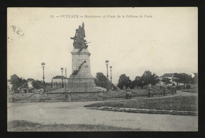 Carte postale ancienne Monument et Place de la Défense de Paris à Courbevoie