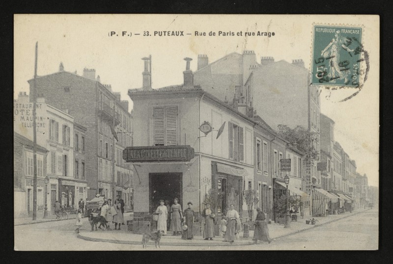 Carte postale ancienne Rue de Paris et rue Arago à Puteaux