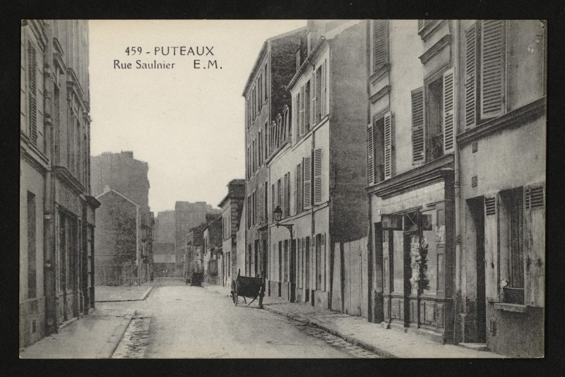 Carte postale ancienne Rue Saulnier à Puteaux