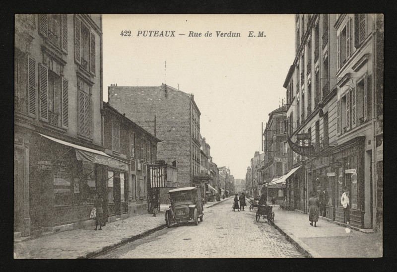 Carte postale ancienne Rue de Verdun à Suresnes