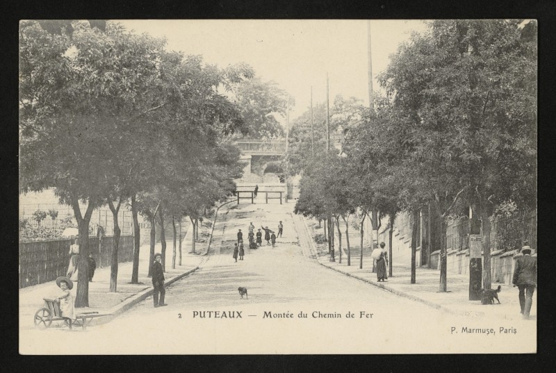 Carte postale ancienne Montée du Chemin de Fer à Puteaux