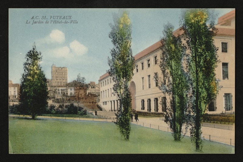 Carte postale ancienne Le Jardin de L'Hôtel-de-Ville à Puteaux