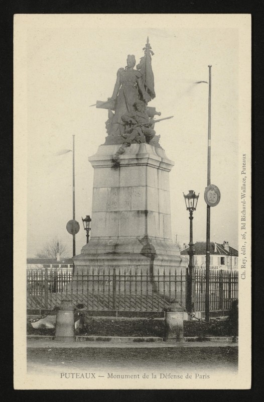 Carte postale ancienne Monument de la Défense Nationale à Courbevoie