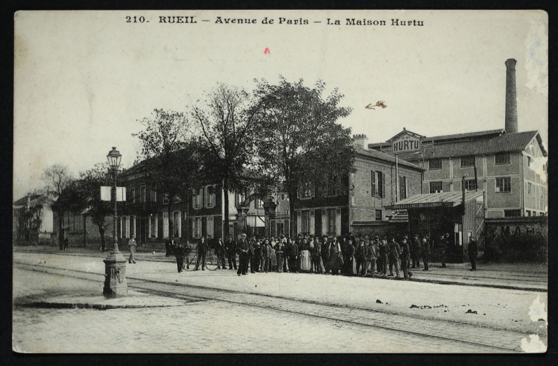 Carte postale ancienne Avenue de Paris - La Maison Hurtu à Rueil-Malmaison