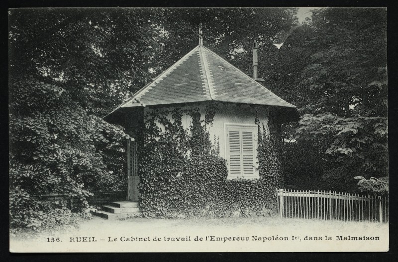 Carte postale ancienne Le Cabinet  de Travail  de l'Empereur Napoléon 1er, dans la Malmaison à Rueil-Malmaison