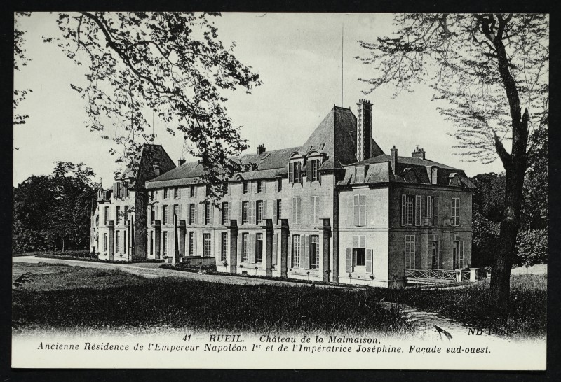 Carte postale ancienne Château de la Malmaison - Ancienne Résidence de l'Empereur Napoléon 1er et de l'Impératrice Joséphine. Façade sud-ouest à Rueil-Malmaison