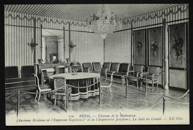 Carte postale ancienne Château de Malmaison, (Ancienne Résidence de l'Empereur Joséphine) - La Salle du Conseil à Rueil-Malmaison