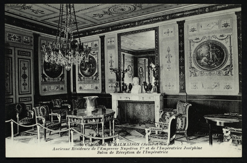 Carte postale ancienne Château de la Malmaison (Seine-et-Oise) Ancienne Résidence de l'Empereur Napoléon 1er et de l'Impératrice Joséphine. Salon de Réception de l'Impératrice. à Rueil-Malmaison