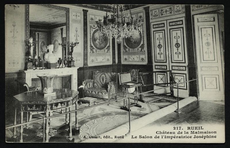 Carte postale ancienne Château de la Malmaison. Le Salon de l'Impératrice Joséphine. à Rueil-Malmaison