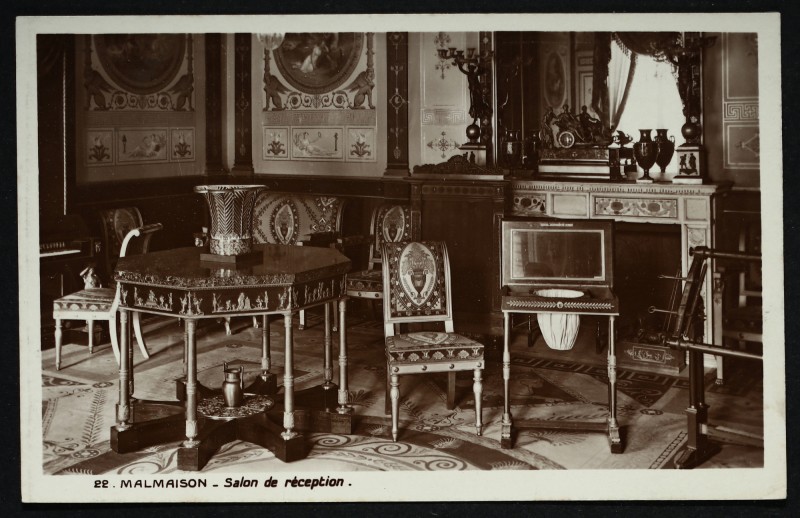 Carte postale ancienne Malmaison - Salon de réception à Rueil-Malmaison