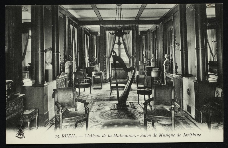 Carte postale ancienne Château de la Malmaison - Le salon de Musique de l'Impératrice Joséphine à Rueil-Malmaison