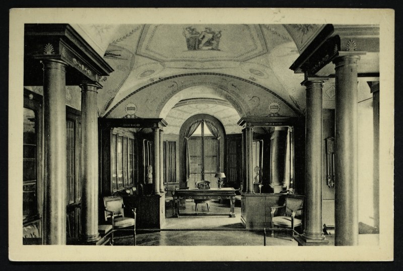 Carte postale ancienne Château de la Malmaison La Biblothèque de Napoléon à Rueil-Malmaison