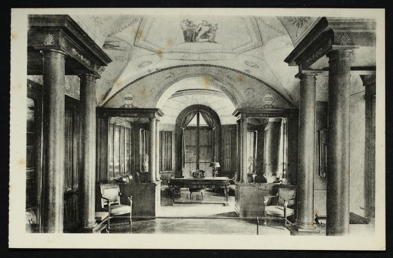 Carte postale ancienne Château de la Malmaison La Biblothèque de Napoléon à Rueil-Malmaison