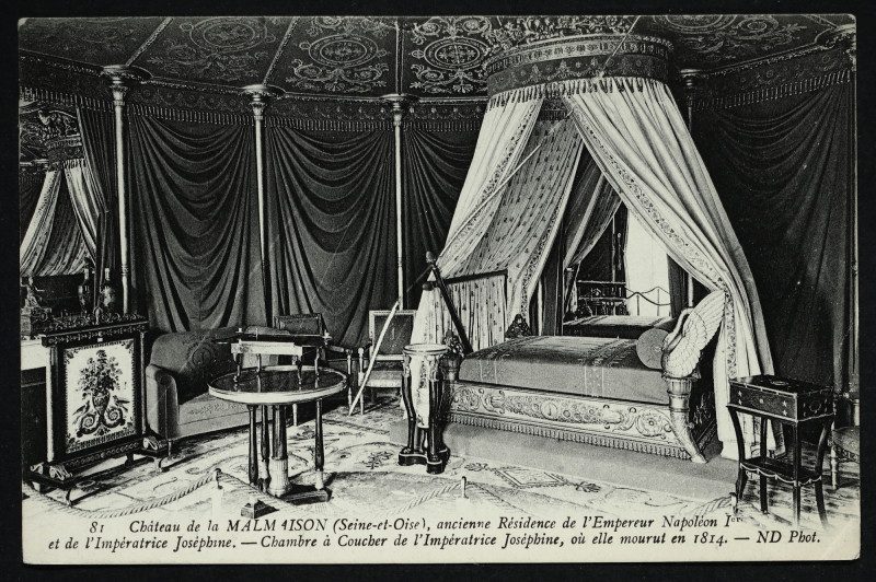 Carte postale ancienne Château de la Malmaison (Seine-et-Oise), ancienne Résidence de l'Empereur Napoléon Ier et de l'Impératrice Joséphine. - Chambre à coucher de l'Impératrice Joséphine où elle mourut en 1814 à Rueil-Malmaison