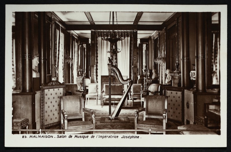 Carte postale ancienne Malmaison - Salon de Musique de l'Impératrice Joséphine à Rueil-Malmaison