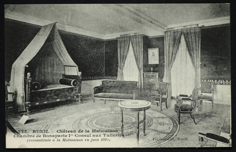 Carte postale ancienne Château de la Malmaison. Chambre de Bonaparte Ier Consul aux Tuileries (reconstituée à la Malmaison en juin 1920) à Rueil-Malmaison
