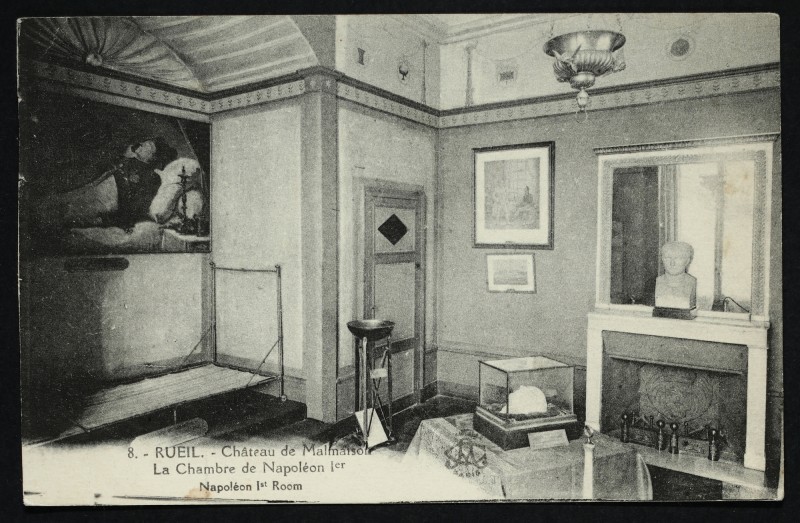 Carte postale ancienne Château de Malmaison - La Chambre de Napoléon Ier ; Napoleon Ier Room à Rueil-Malmaison