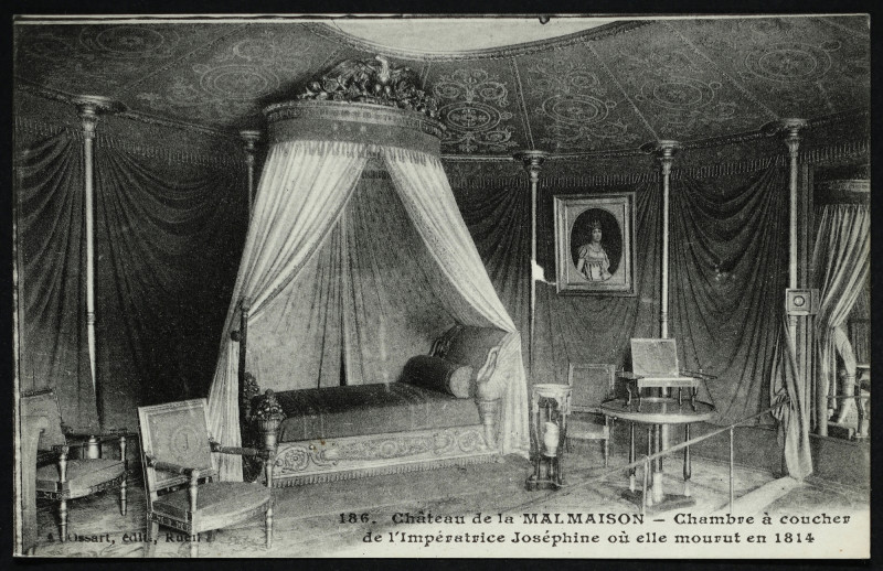 Carte postale ancienne Château de la Malmaison - Chambre à Coucher de l'Impératrice Joséphine où elle mourut en 1814 à Rueil-Malmaison