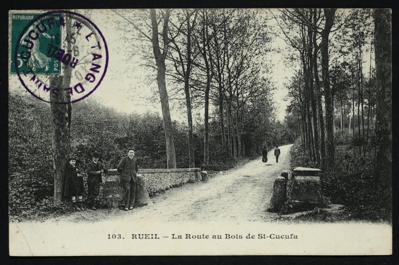 Carte postale ancienne La Route au Bois de St-Cucufa à Rueil-Malmaison
