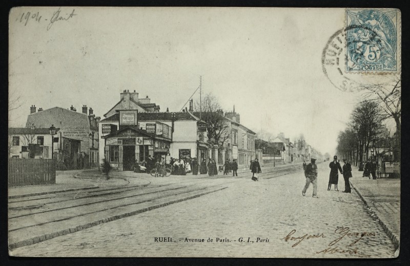 Carte postale ancienne Avenue de Paris à Rueil-Malmaison
