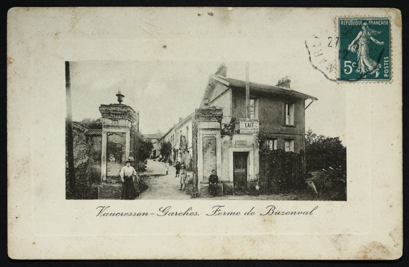 Carte postale ancienne Ferme de Buzenval à Rueil-Malmaison