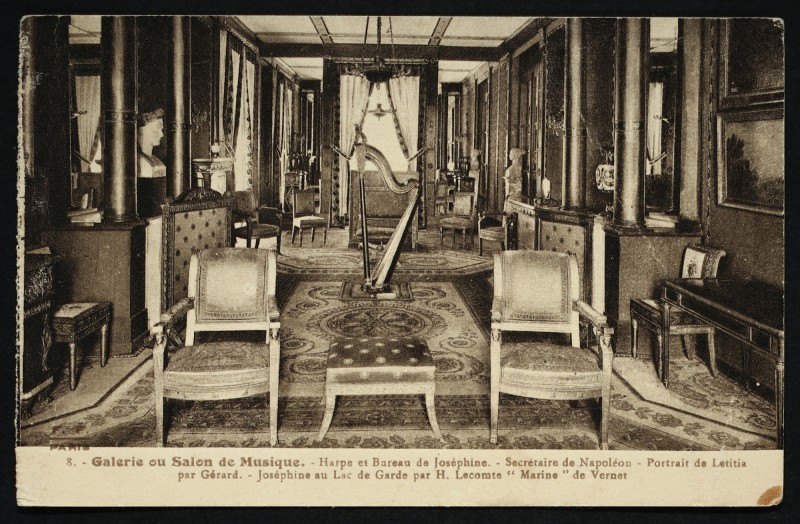 Carte postale ancienne Galerie ou Salon de Musique à Rueil-Malmaison