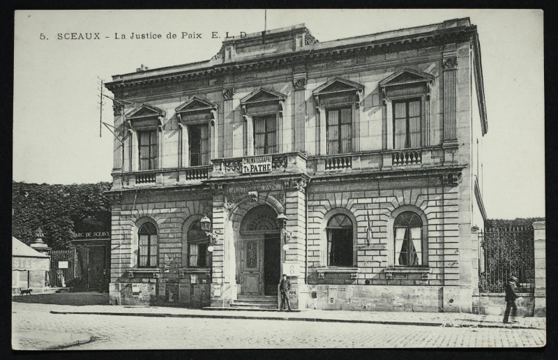 Carte postale ancienne La Justice de Paix à Sceaux