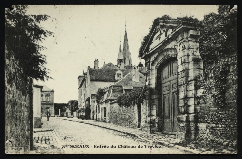 Carte postale ancienne Entrée du Château de Trévise à Sceaux
