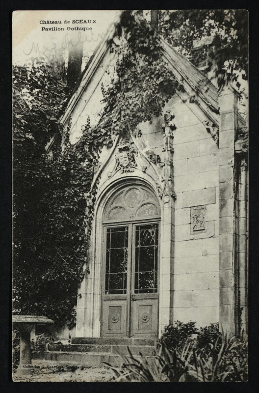 Carte postale ancienne Pavillon Gothique à Sceaux