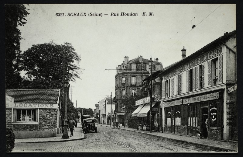 Carte postale ancienne Rue Houdan à Sceaux