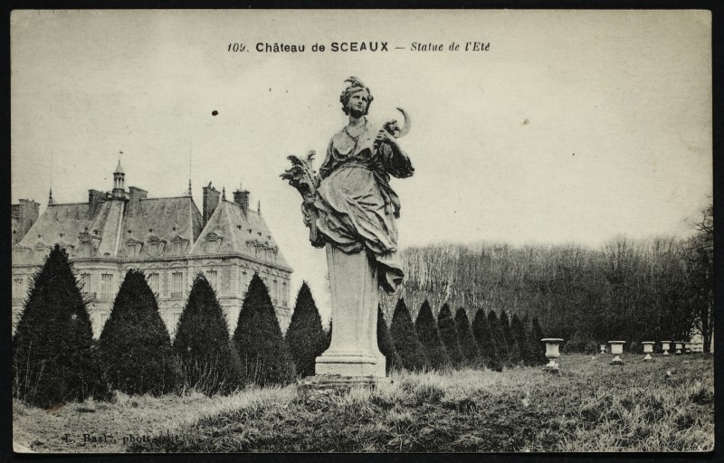 Carte postale ancienne Statue de l'Eté à Sceaux