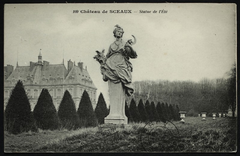 Carte postale ancienne Statue de l'Eté à Sceaux