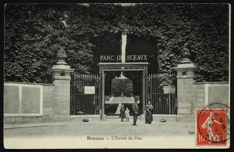 Carte postale ancienne Entrée du Parc à Sceaux