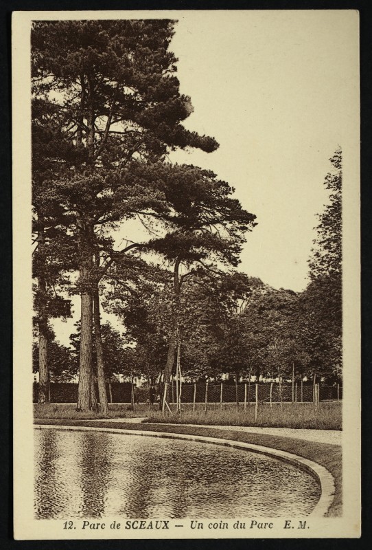 Carte postale ancienne Un coin du Parc à Sceaux