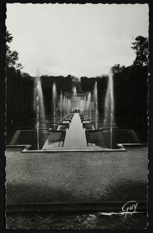 Carte postale ancienne Les Grandes Cascades à Sceaux