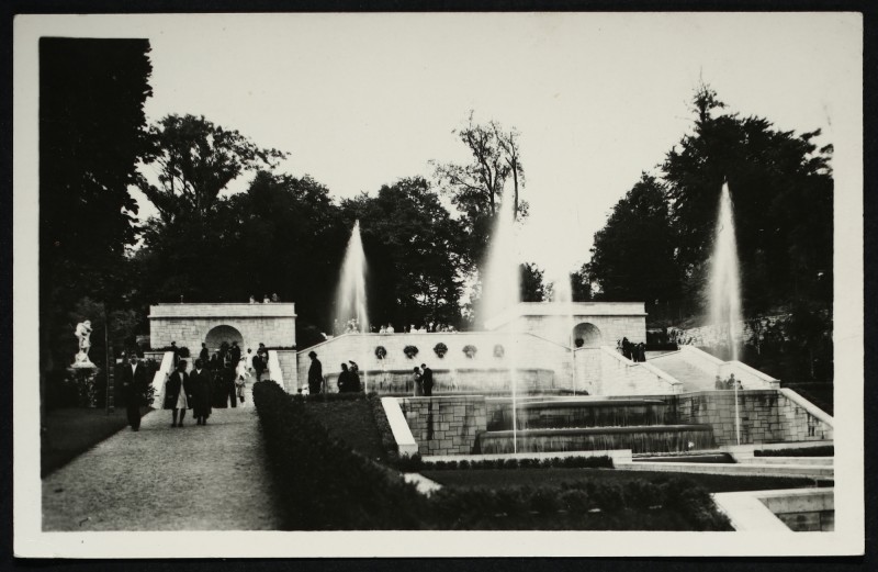 Carte postale ancienne Les Cascades à Sceaux