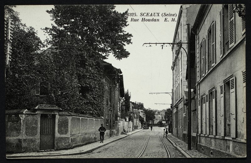 Carte postale ancienne Rue Houdan à Sceaux