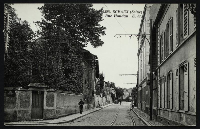 Carte postale ancienne Rue Houdan à Sceaux