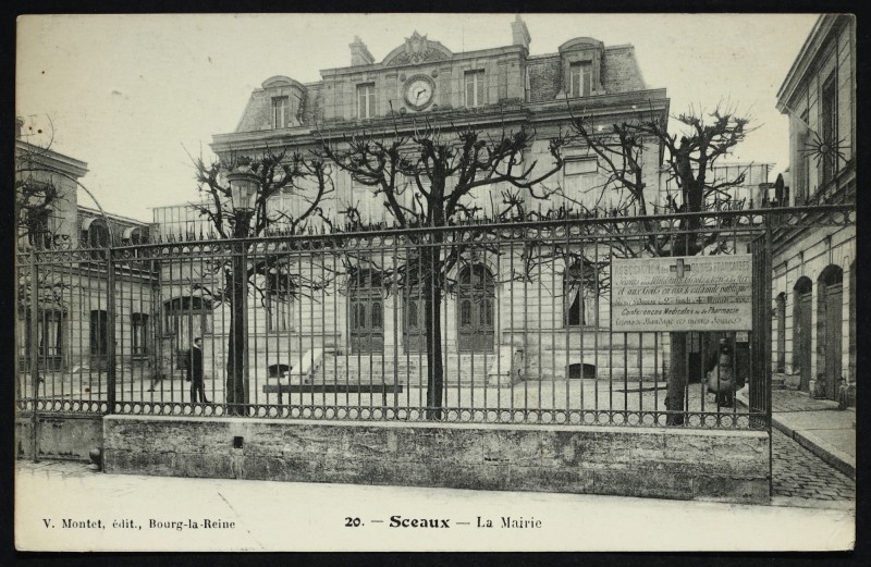 Carte postale ancienne La Mairie à Sceaux