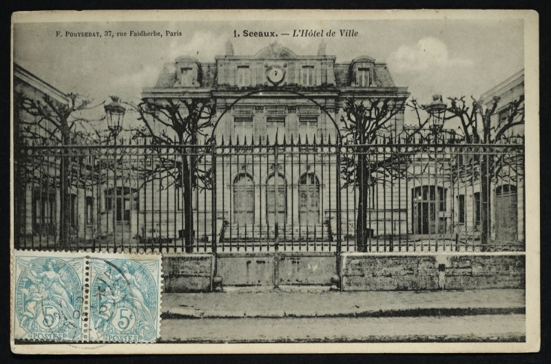 Carte postale ancienne L'Hôtel-de-Ville à Sceaux