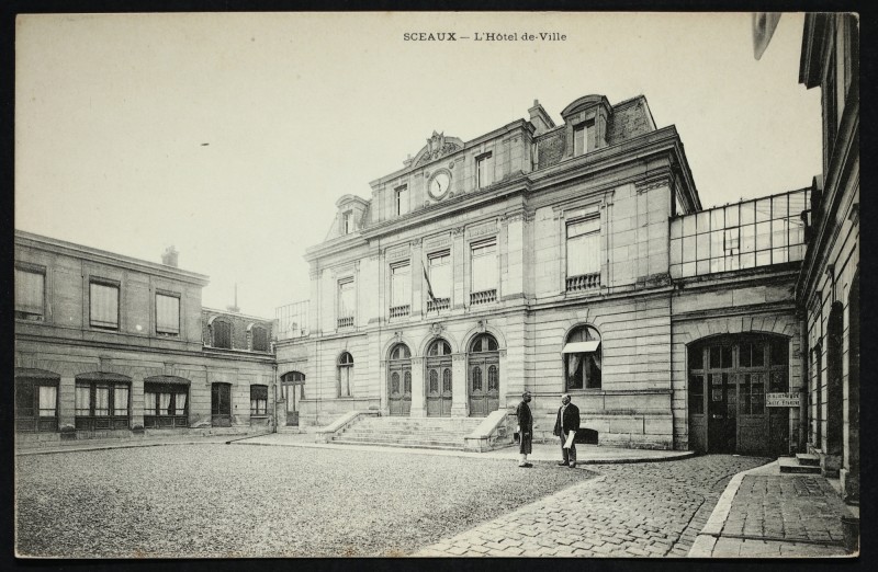 Carte postale ancienne L'Hôtel-de-Ville à Sceaux
