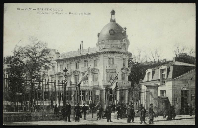 Carte postale ancienne Entrée du Parc - Pavillon bleu à Saint-Cloud
