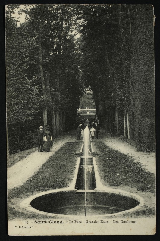 Carte postale ancienne Le Parc - Grandes Eaux - Les Goulottes à Saint-Cloud
