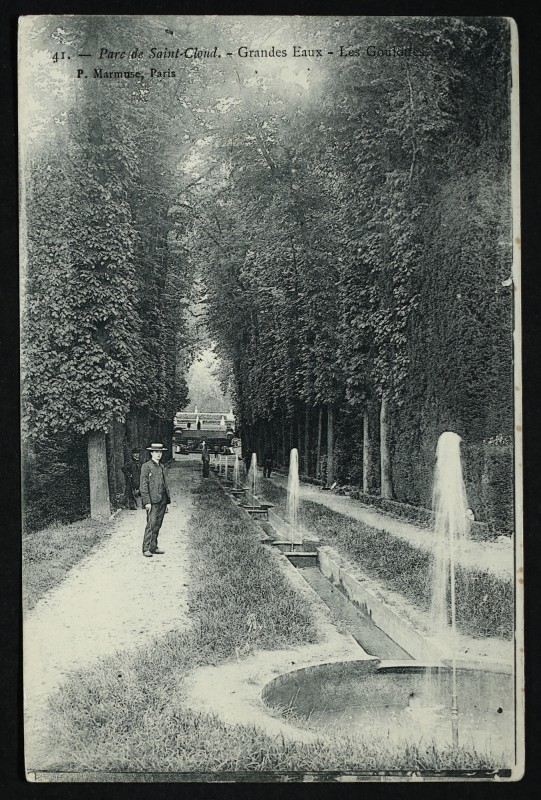 Carte postale ancienne Grandes Eaux - les Goulottes à Saint-Cloud