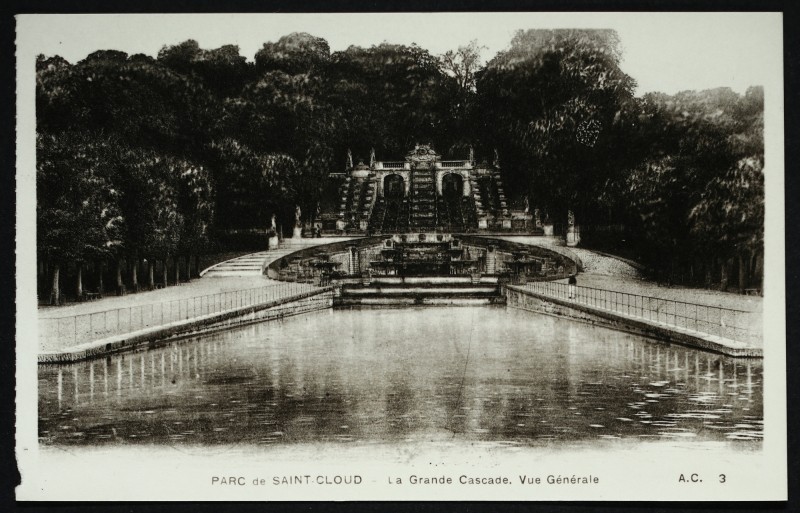 Carte postale ancienne La Grande Cascade. Vue Générale à Saint-Cloud